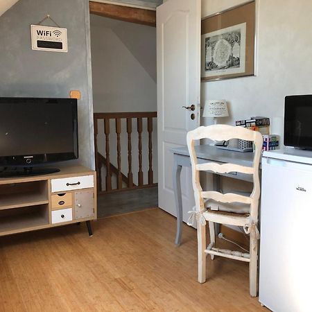 Apartament Chambre Double Avec Sdb Privee Au Milieu Des Champs Teloché Zewnętrze zdjęcie