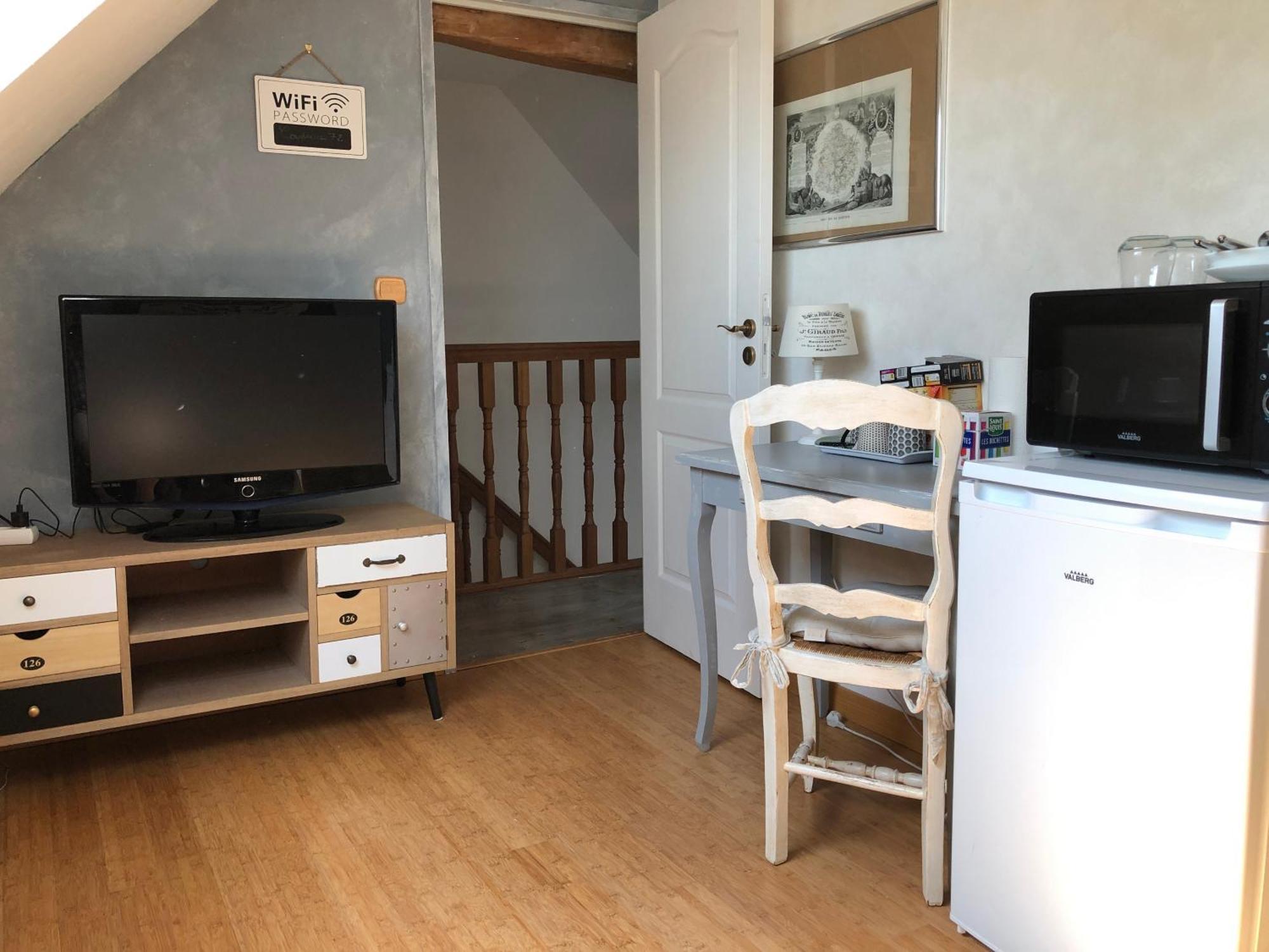 Apartament Chambre Double Avec Sdb Privee Au Milieu Des Champs Teloché Zewnętrze zdjęcie
